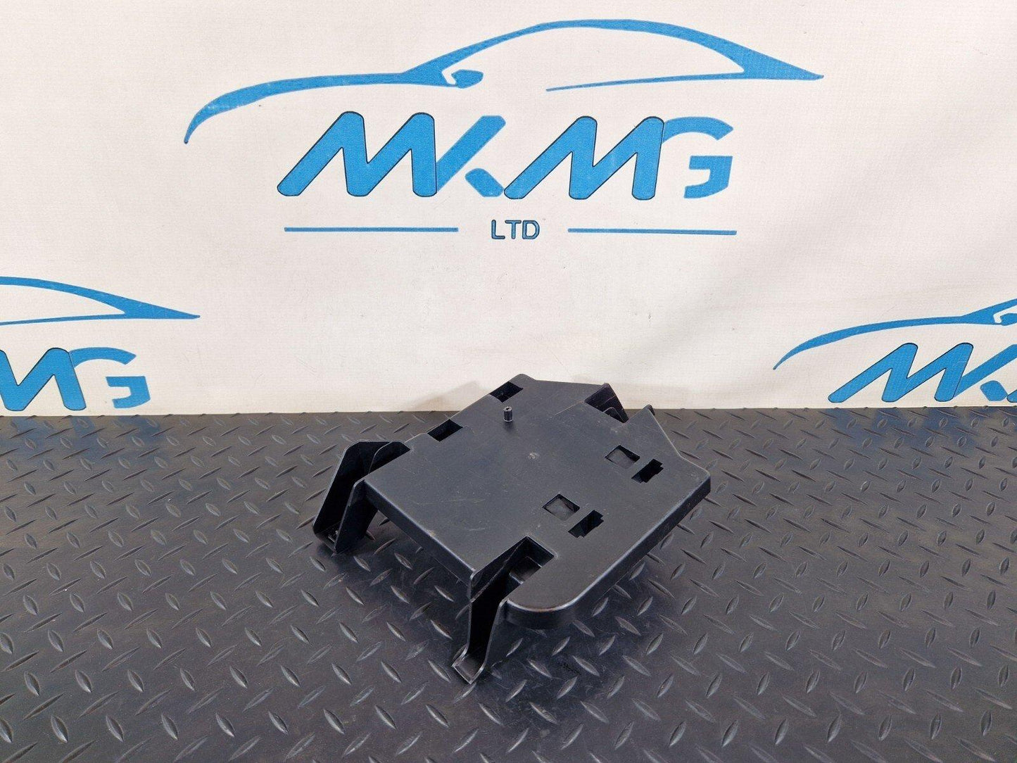 10-15 AUDI Q7 4L GENUINE HYDRAULIC PUMP CONTROL MODULE HOLDER BRACKET 4L0927131