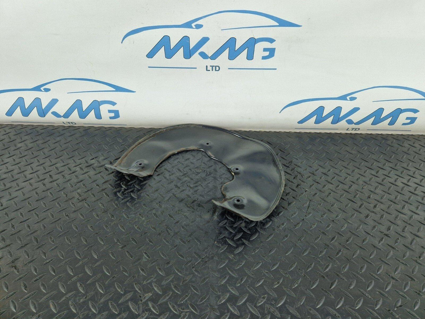 10-17 AUDI A8 4H FRONT RIGHT O/S BRAKE DISC COVER PLATE GUARD 4H0615312