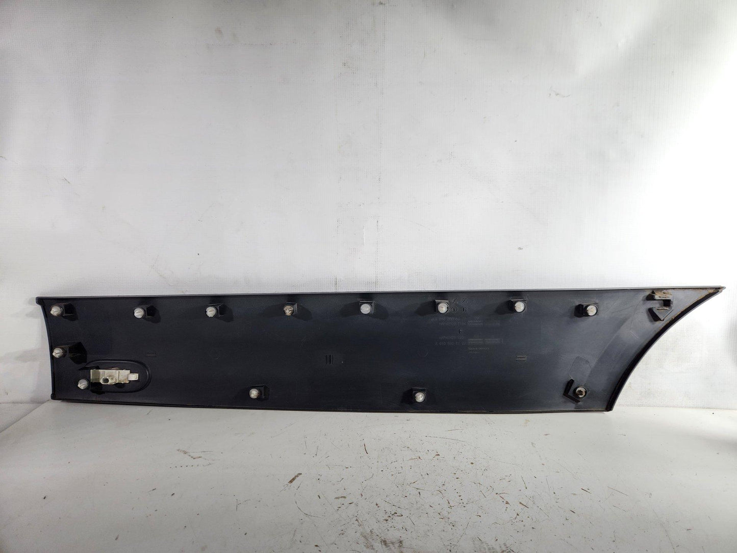 Mercedes-Benz Sprinter W907 Cargo Van Rear Left N/S Moulding Trim A9106905800