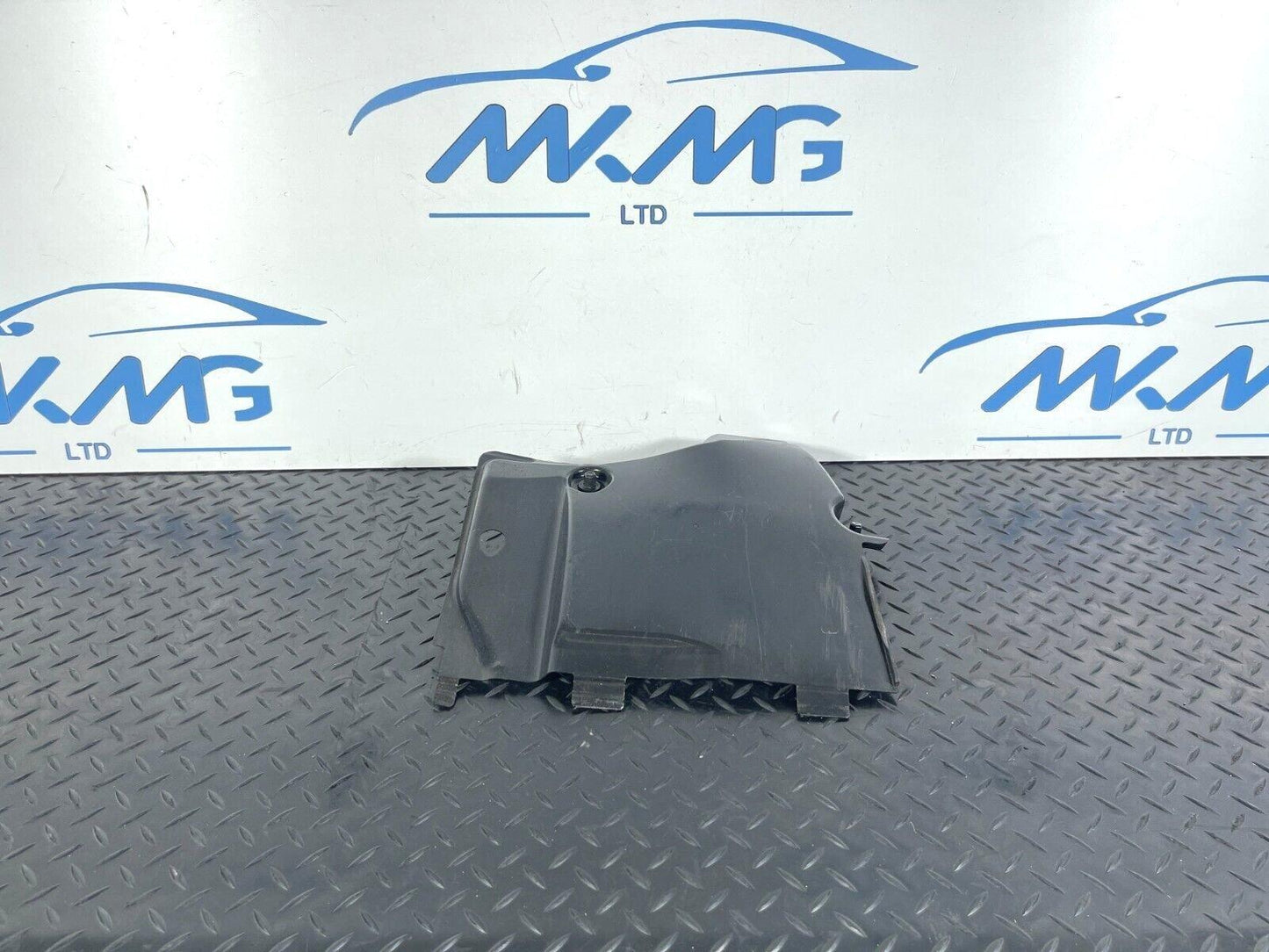 16-19 AUDI A4 B9 DRIVERS SIDE REAR BUMPER COVER TRIM 8W0825202