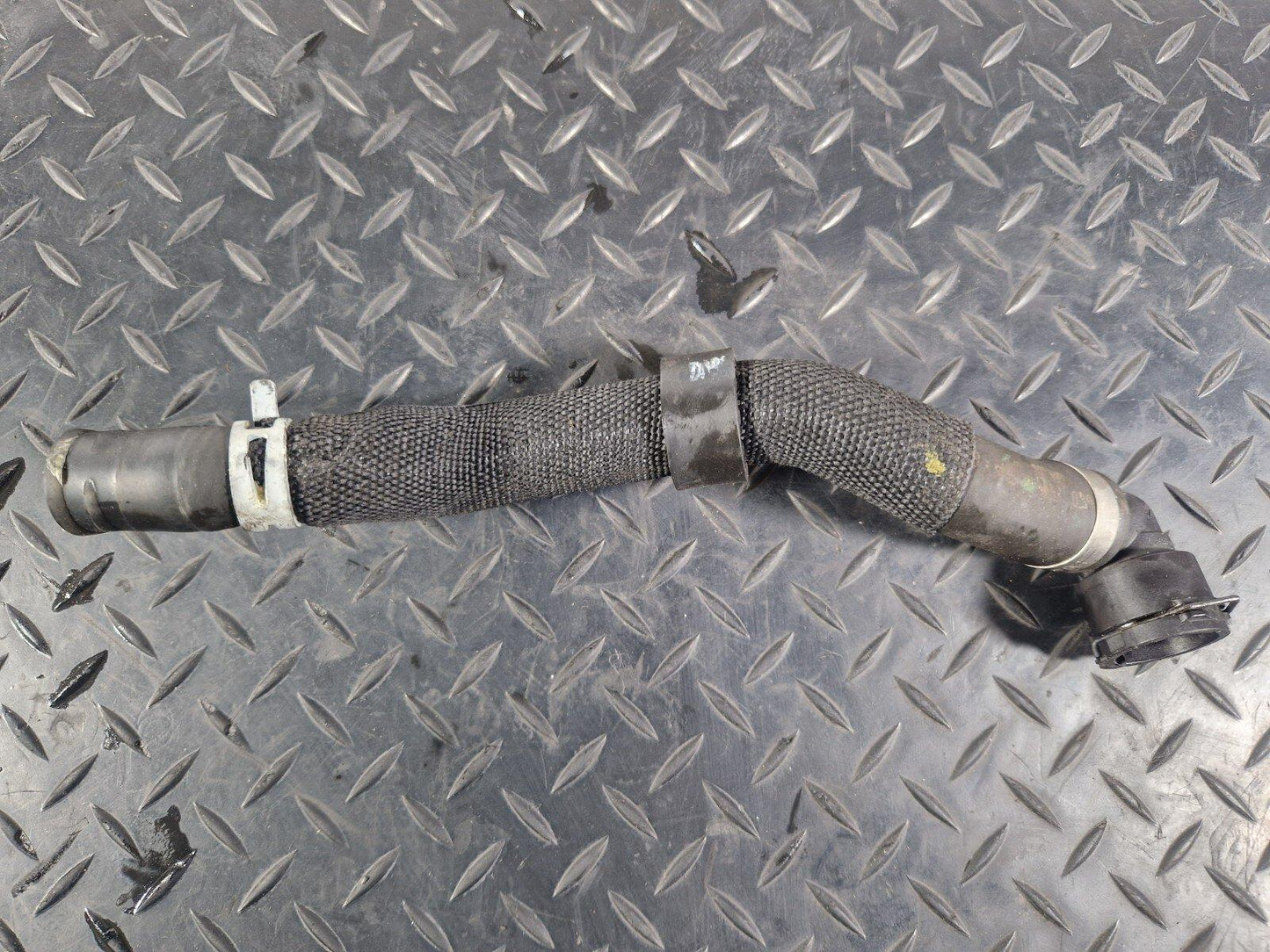 18-ON MERCEDES BENZ A CLASS W177 GENUINE ENGINE COOLANT PIPE A2478306300