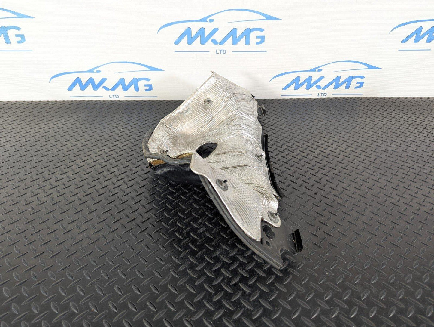 16-19 AUDI A4 B9 GENUINE OEM BULKHEAD FIREWALL HEAT PROTECTION SHIELD 8W0819523C