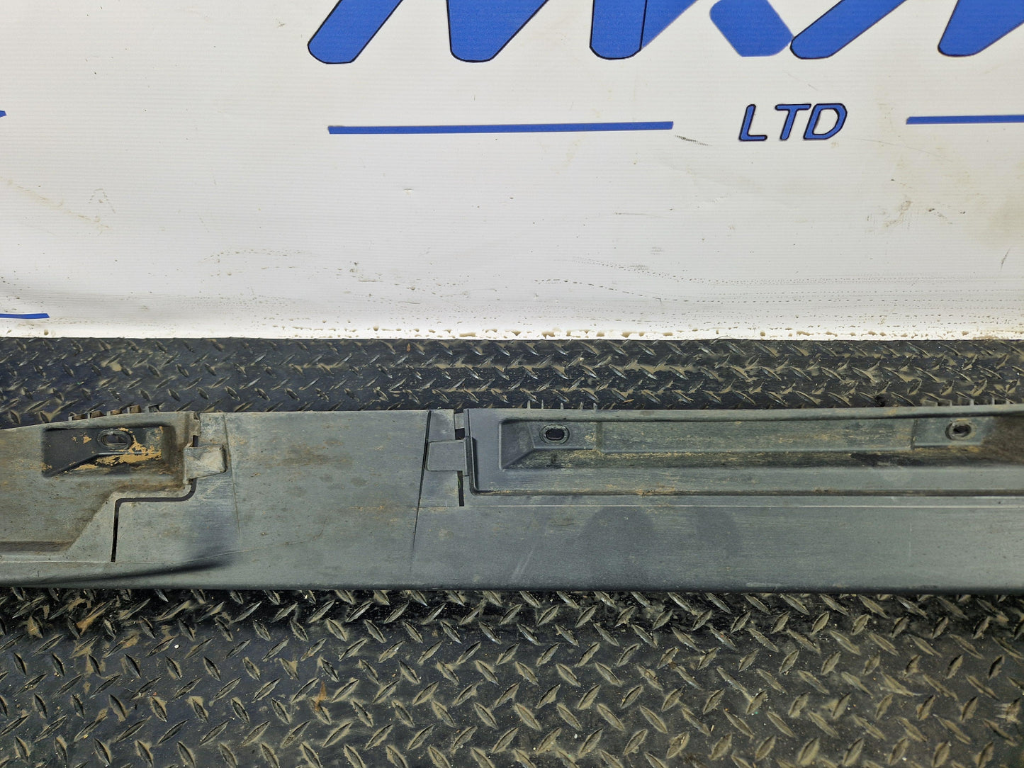 Land Rover Range Rover Evoque L538 DRIVER RIGHT SIDE SKIRT BJ3M10154RH