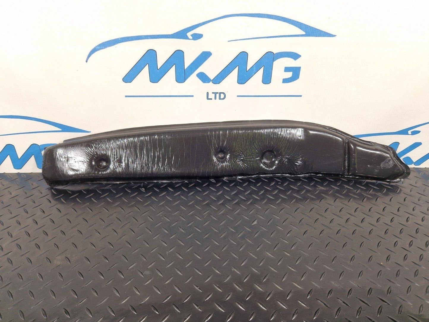 19-ON MERCEDES B CLASS W247 FRONT LEFT FENDER ABSORBER A2478850102