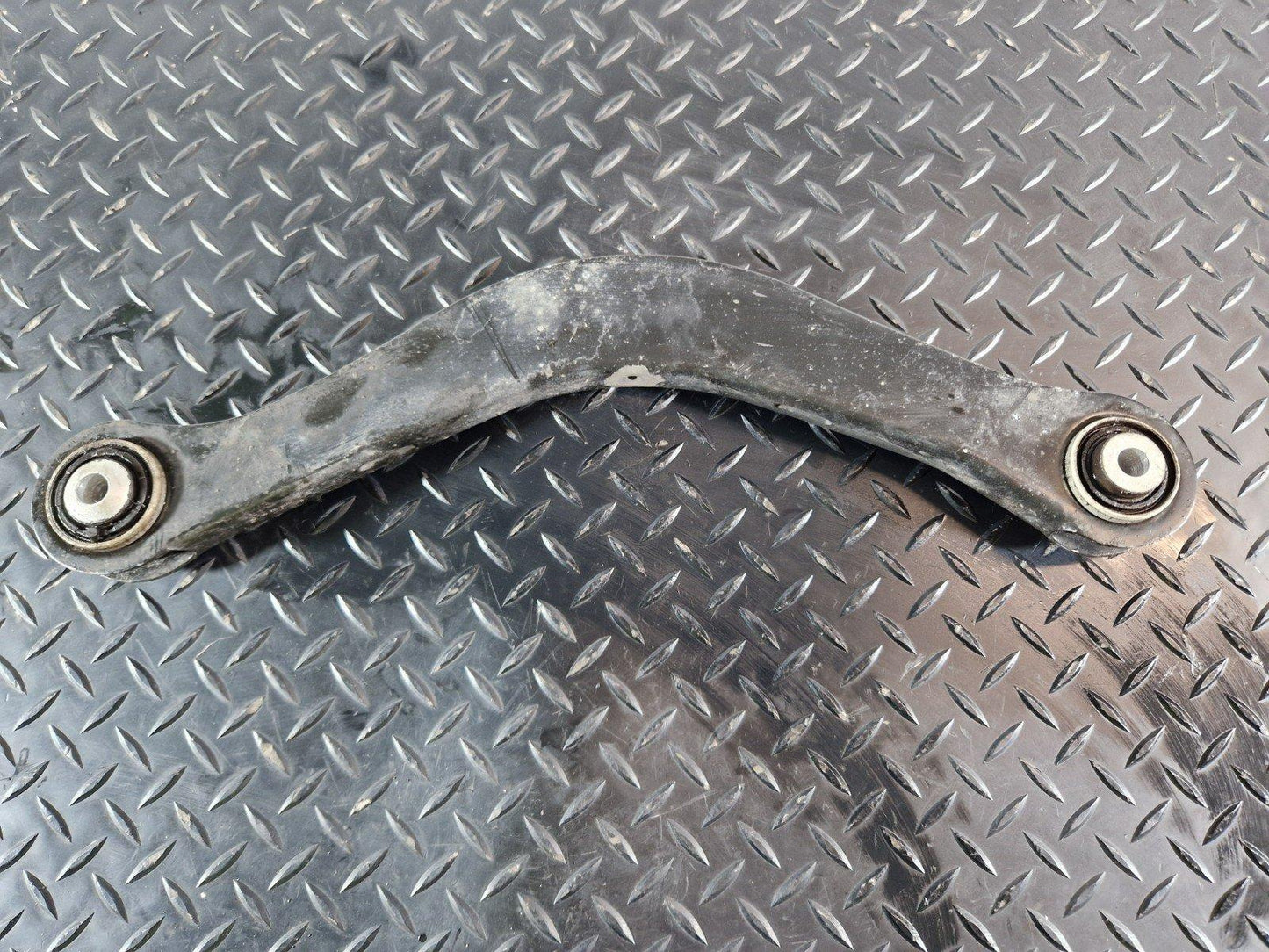 16-19 AUDI A4 B9 OEM REAR CONTROL ARM FITS LEFT & RIGHT 8W0505371F