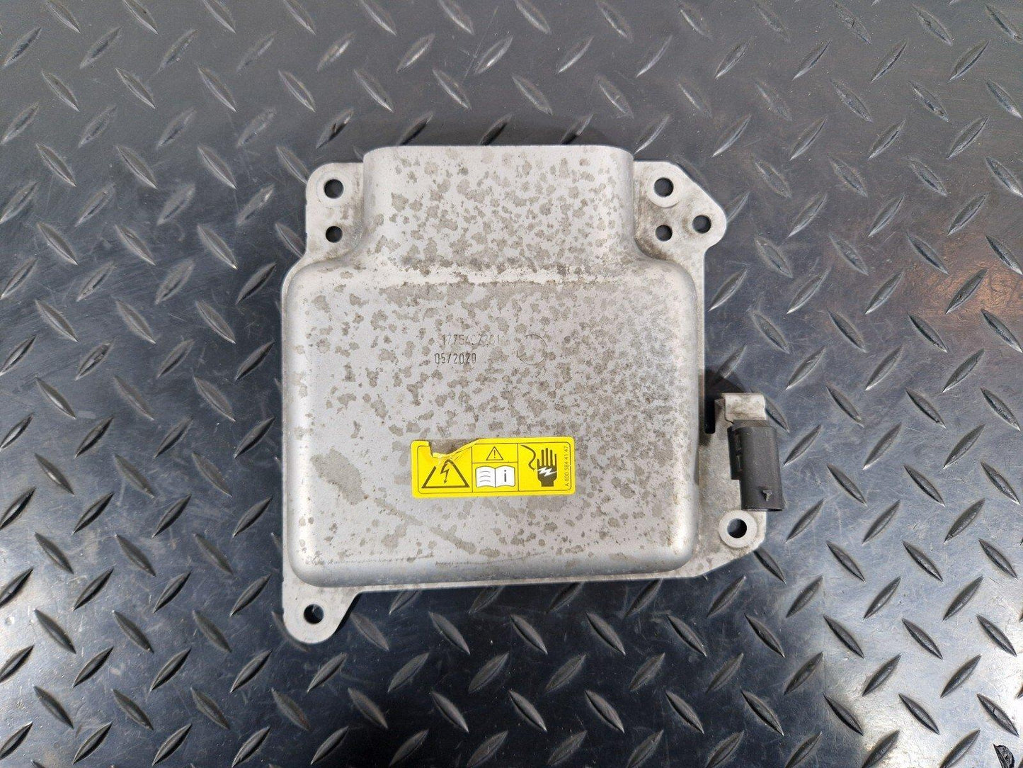 19-ON MERCEDES BENZ CLA C118 WIRING HARNESS COVER SHEET PANEL A1775402201
