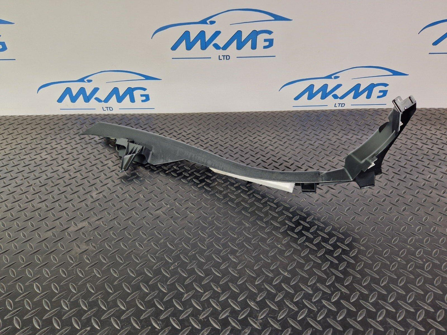 14-21 MERCEDES BENZ C220d W205 OEM REAR PASSENGER SIDE A2056903505