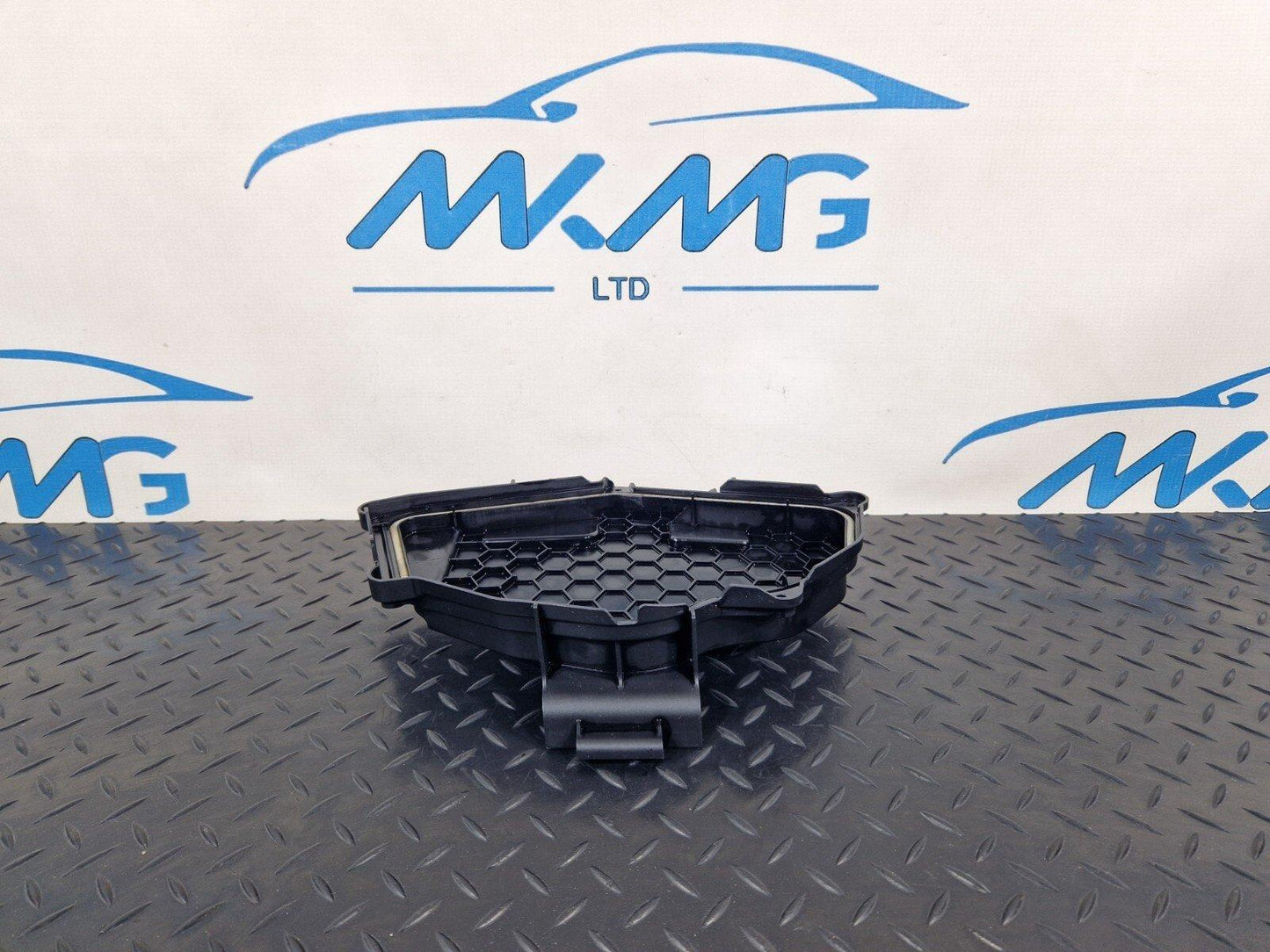 12-18 AUDI A6 C7 GENUINE HOUSING FOR CONTROL UNITS 4G2907613B