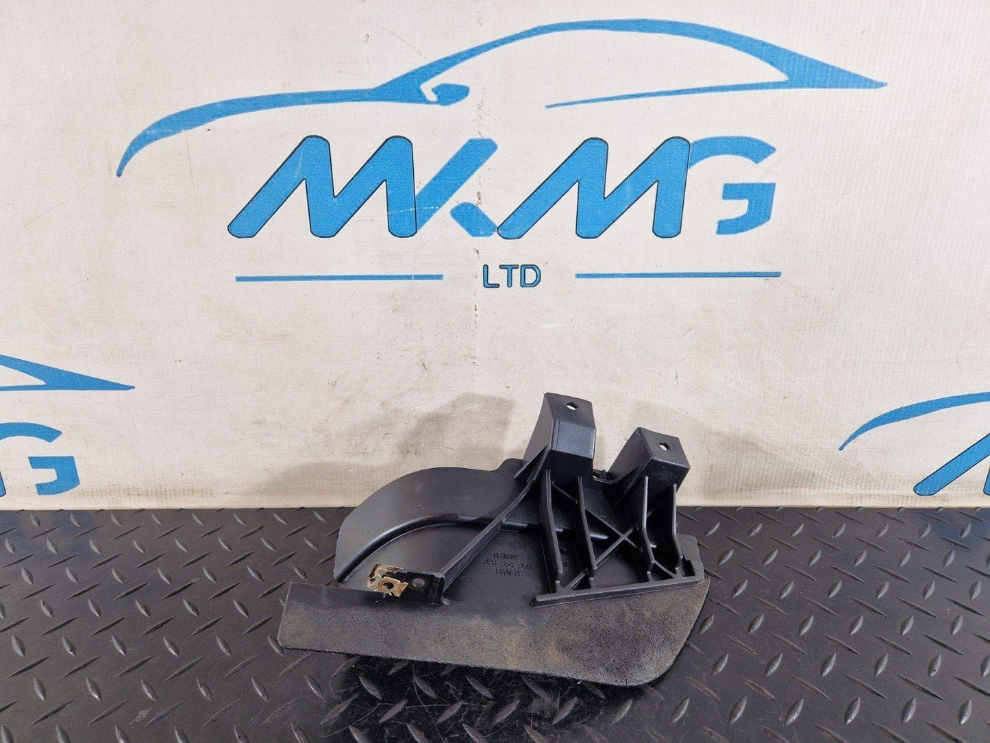 10-18 VW TOUAREG 7P REAR LEFT MUD FLAP SPLASH GUARD 7P6854855