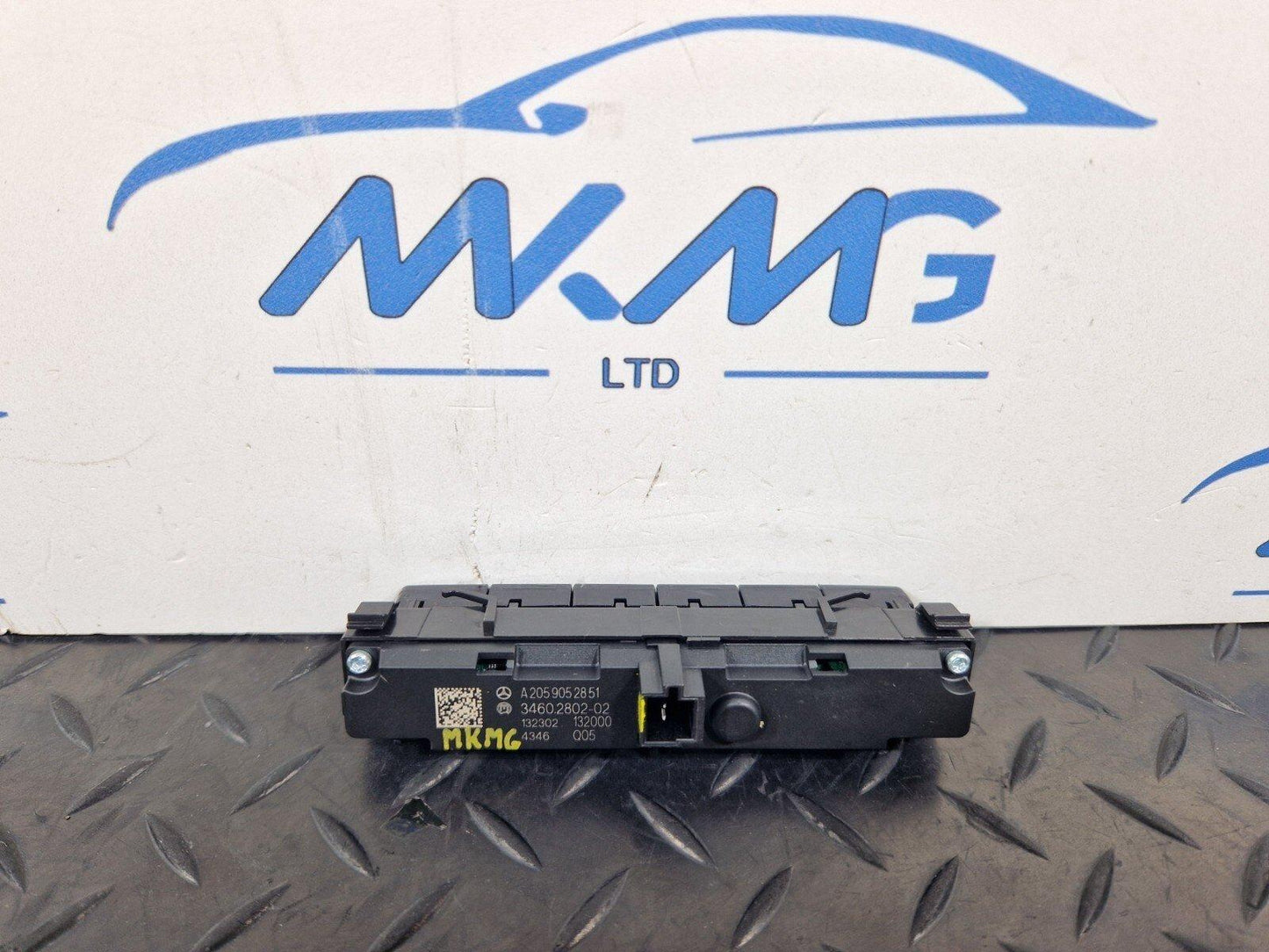 14-21 MERCEDES-BENZ C-CLASS C250D W205 GENUINE OEM SWITCH BLOCK A2059052851