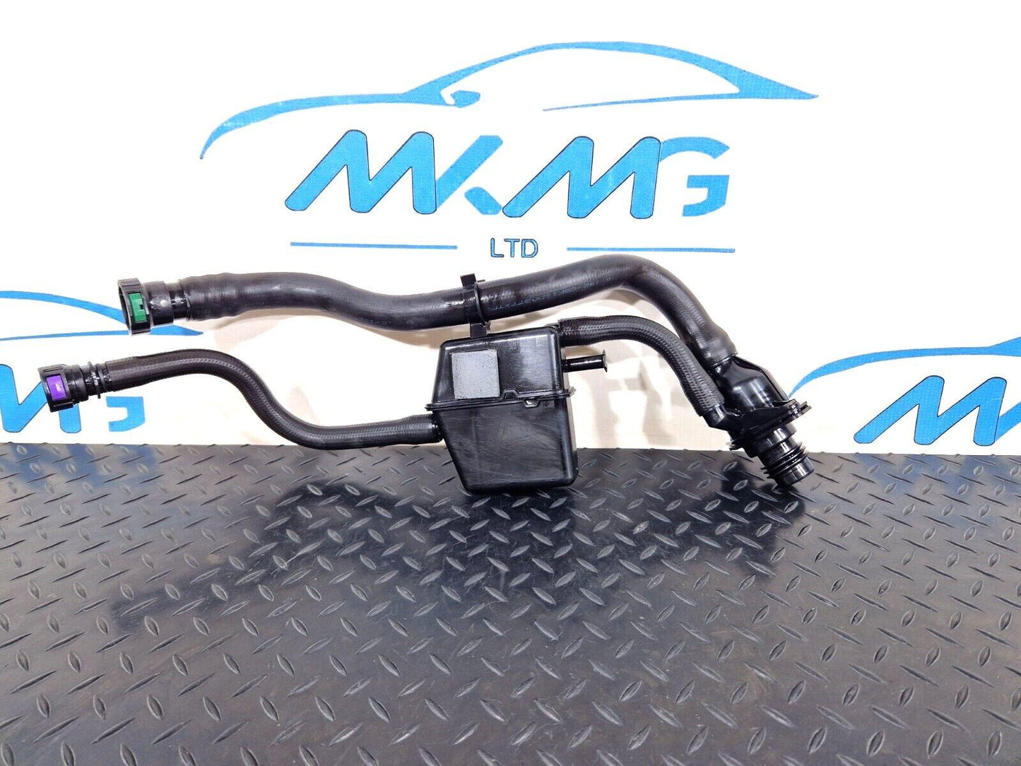 16-19 AUDI A4 AVANT B9 3.0 TDI S-LINE ADBLUE TANK FILLING HOSES 8W0131963A