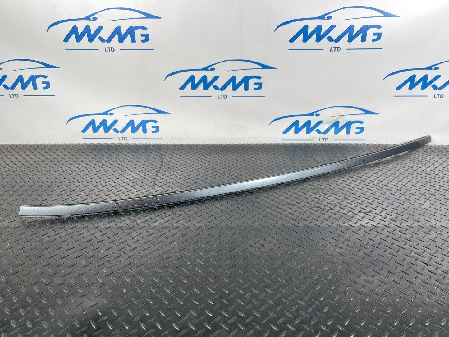 20-ON BMW 2 SERIES M-SPORT F44 GENUINE RIGHT O/S ROOF RAIL TRIM GREY B39 9482062