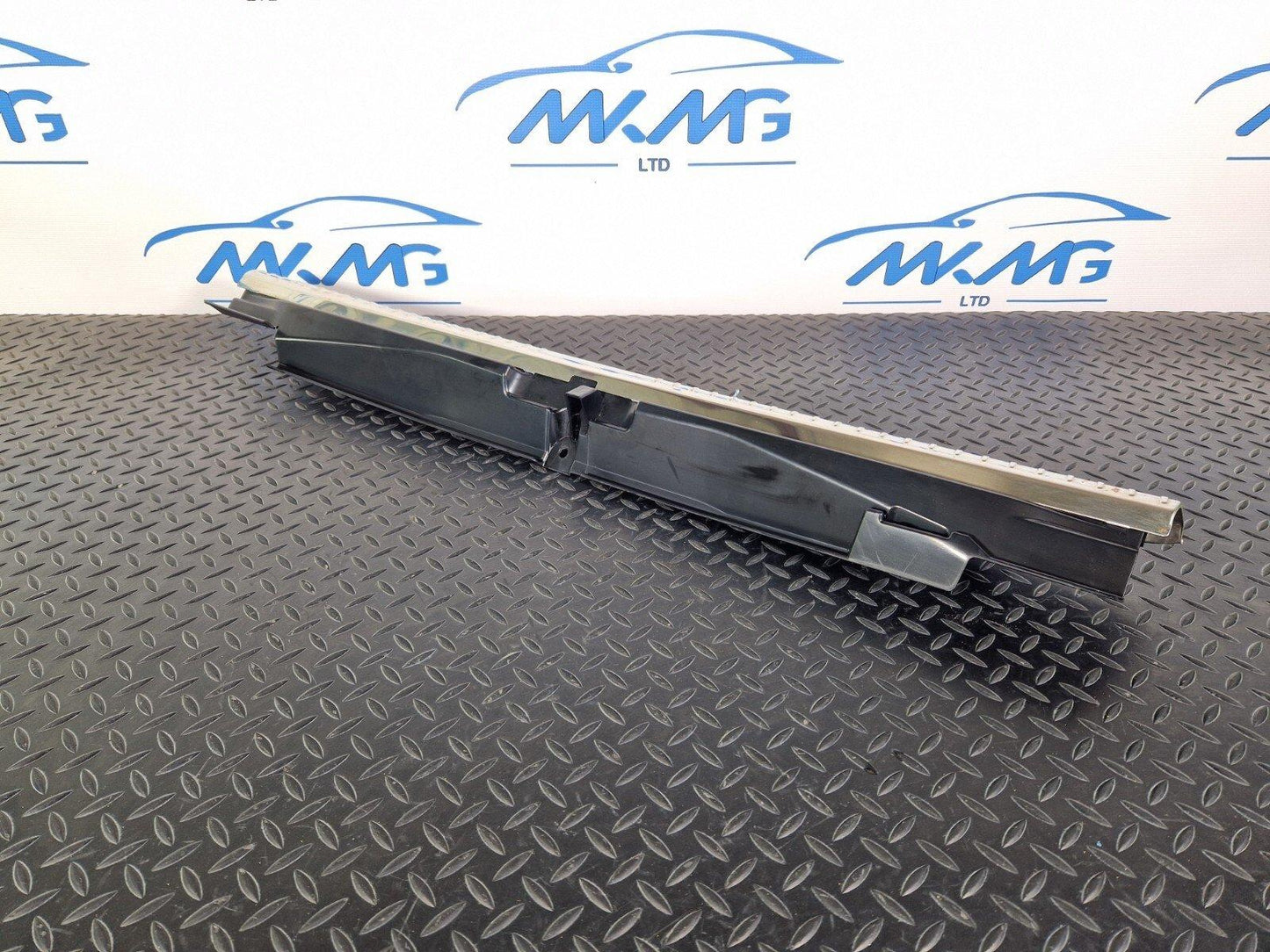 14-21 MERCEDES BENZ C200d W205 TAILGATE BOOT LID TRIM COVER A2056902501