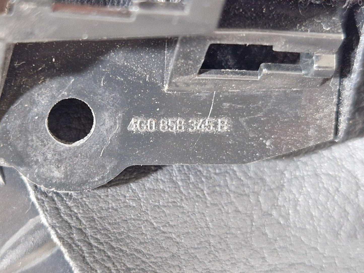 12-18 AUDI A6 C7 GENUINE OEM STEERING COLUMN COVER TRIM 4G2858357 4G0858345B