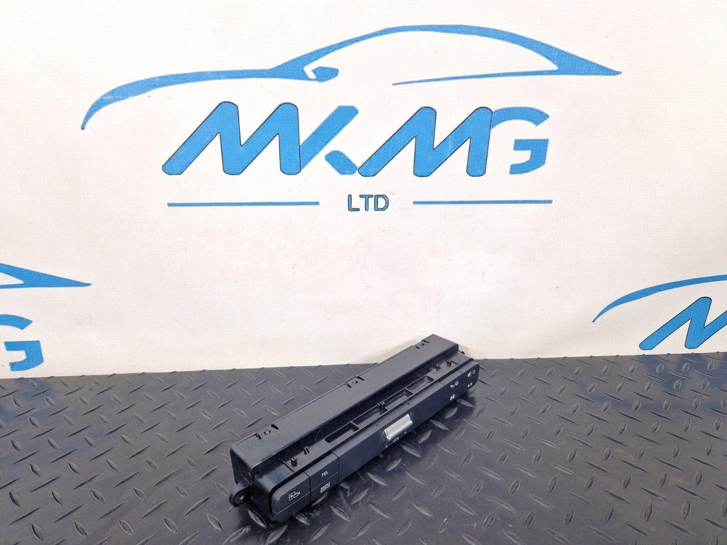 18-ON MERCEDES BENZ SPRINTER W907 OEM GENUINE RADIO CONTROLS A9079002403