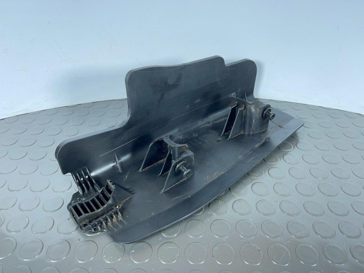 16-19 AUDI A4 B9 GENUINE REAR RIGHT CONTROL ARM COVER GUARD 8W0505416D