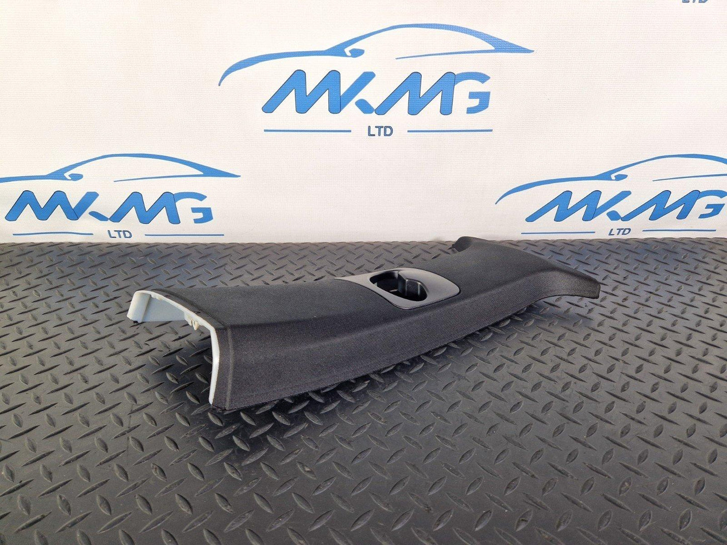 10-13 BMW X5 E70 LCI GENUINE UPPER RIGHT O/S B COLUMN TRIM 7129752