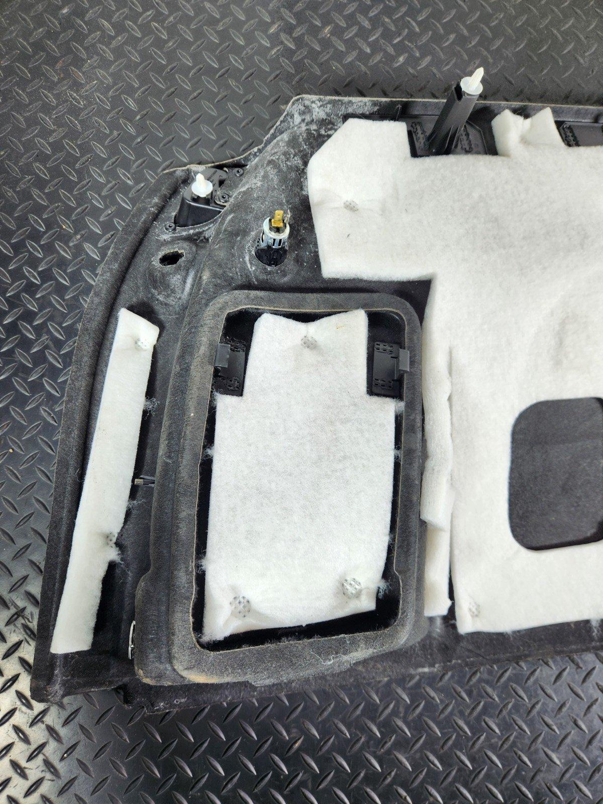 11-19 MERCEDES BENZ ML W166 RIGHT DRIVER O/S/R BOOT TRUNK TRIM A1666900000