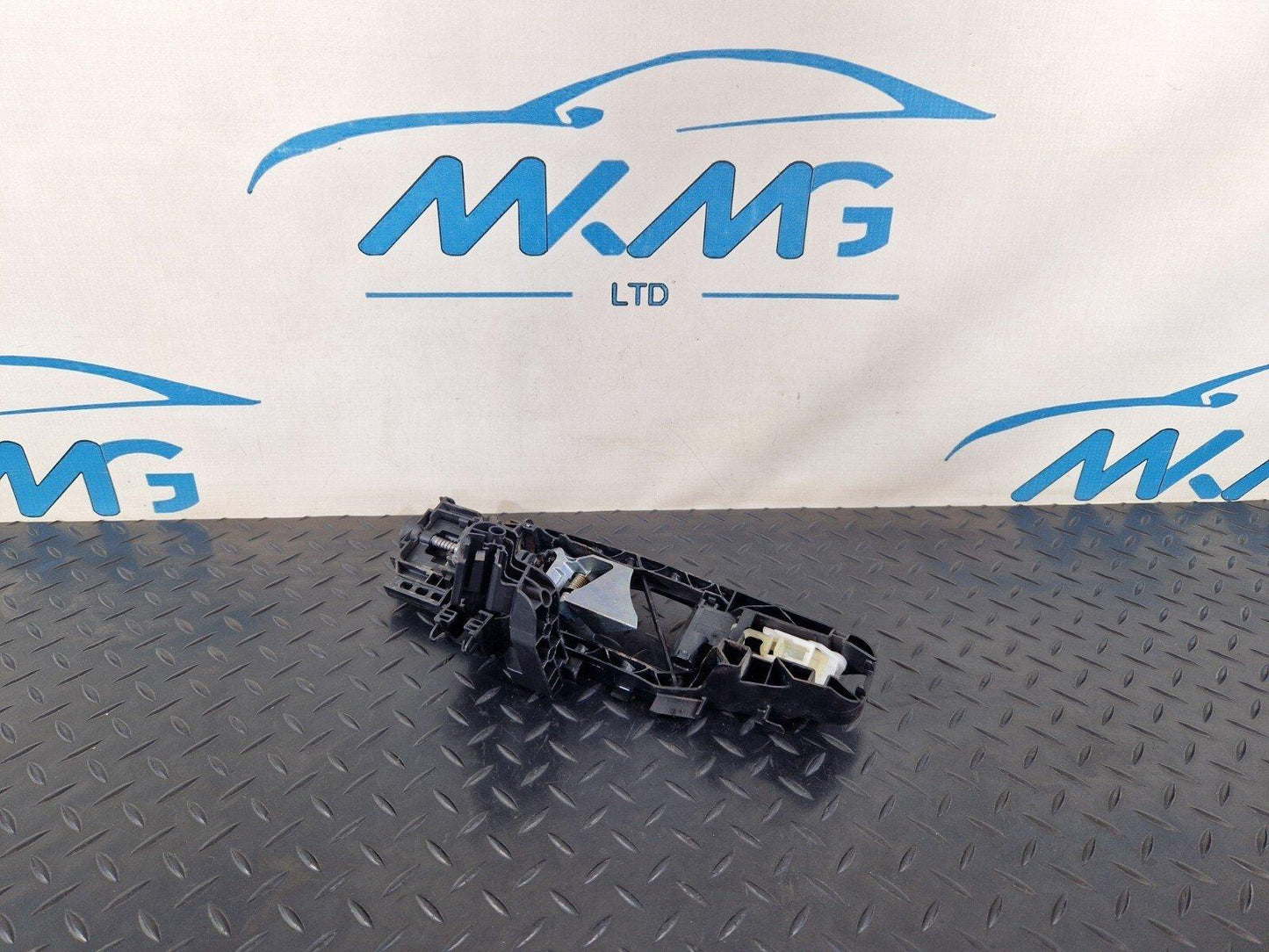 14-21 MERCEDES BENZ C300h W205 GENUINEREAR LEFT PASSENGER DOOR LOCK A0997602100