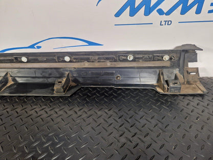 2019-ON  LAND ROVER DISCOVERY L550 LCI LEFT N/S  SKIRT IN BLACK FK72-10155-AE