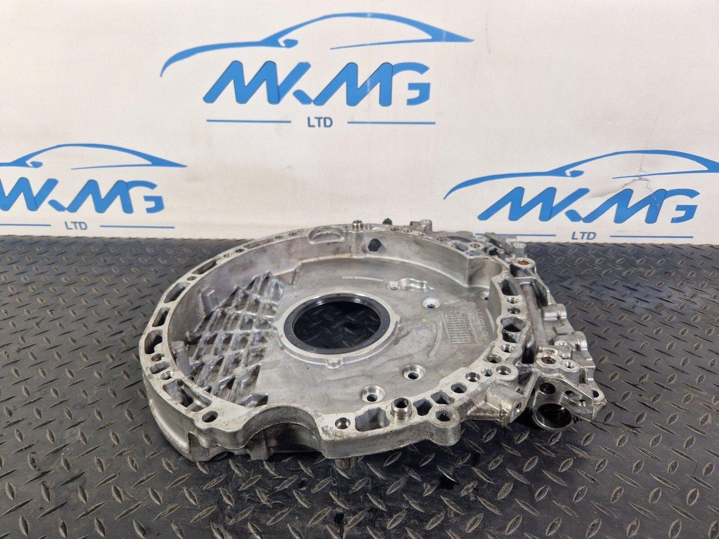 19-ON MERCEDES BENZ B CLASS W247 GENUINE CRANKSHAFT HOUSING COVER A6540101301