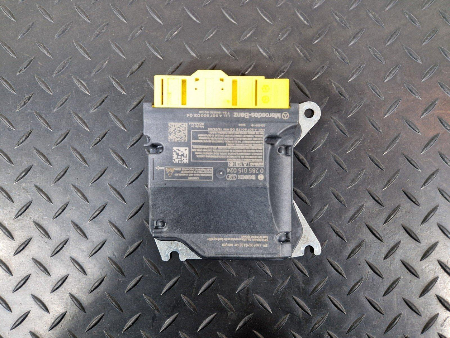 18-ON MERCEDES SPRINTER W907 W910 SAFETY BAG MODULE SENSOR UNIT ECU A9079000304