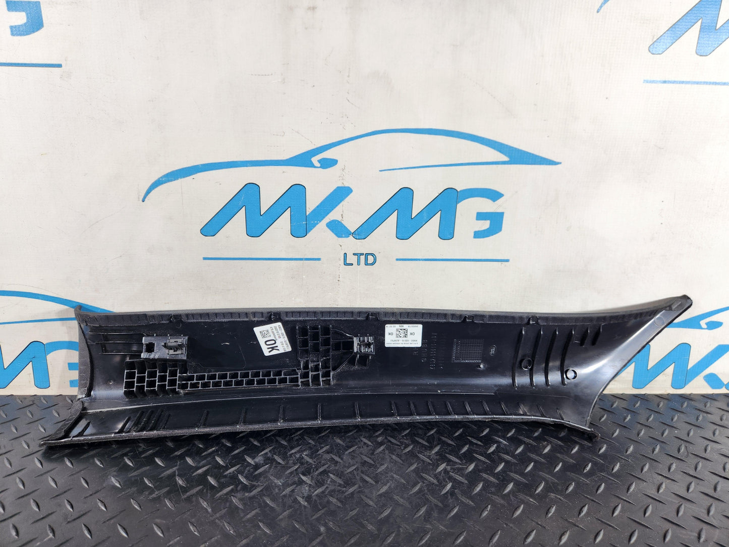 Land Rover Range Rover Evoque L551 SUV Right A-Pillar Trim K8D2-03510-AD8PVJ