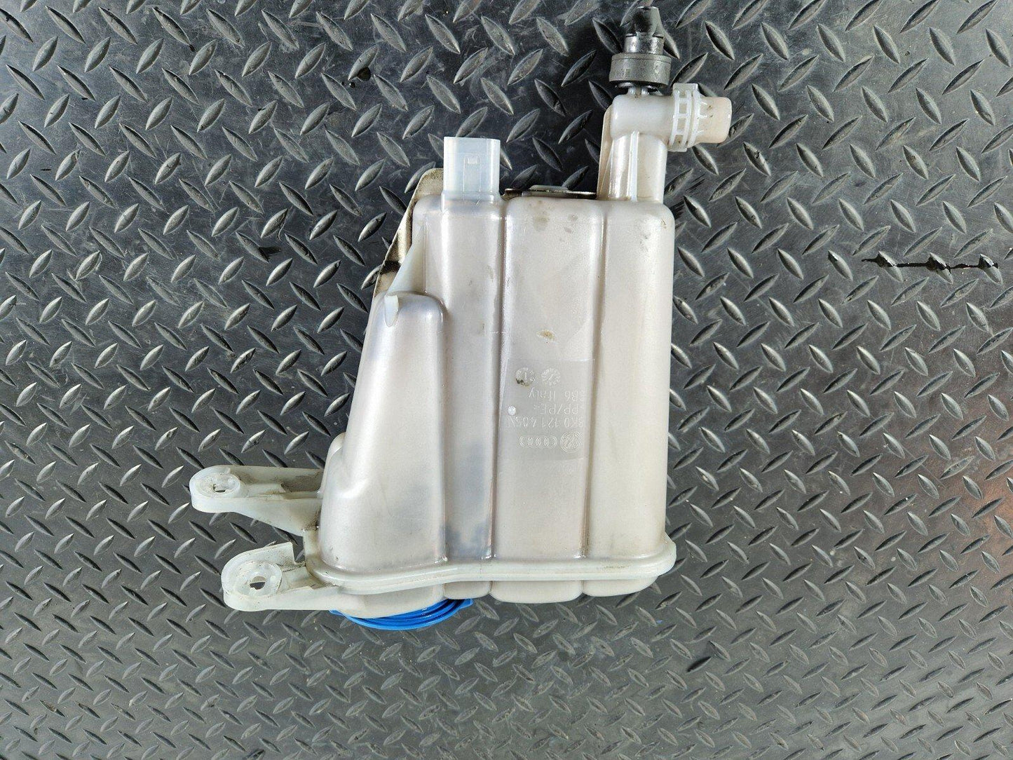 12-17 AUDI S5 CONVERTIBLE EXPANSION OVERFLOW TANK BOTTLE 8K0121405N
