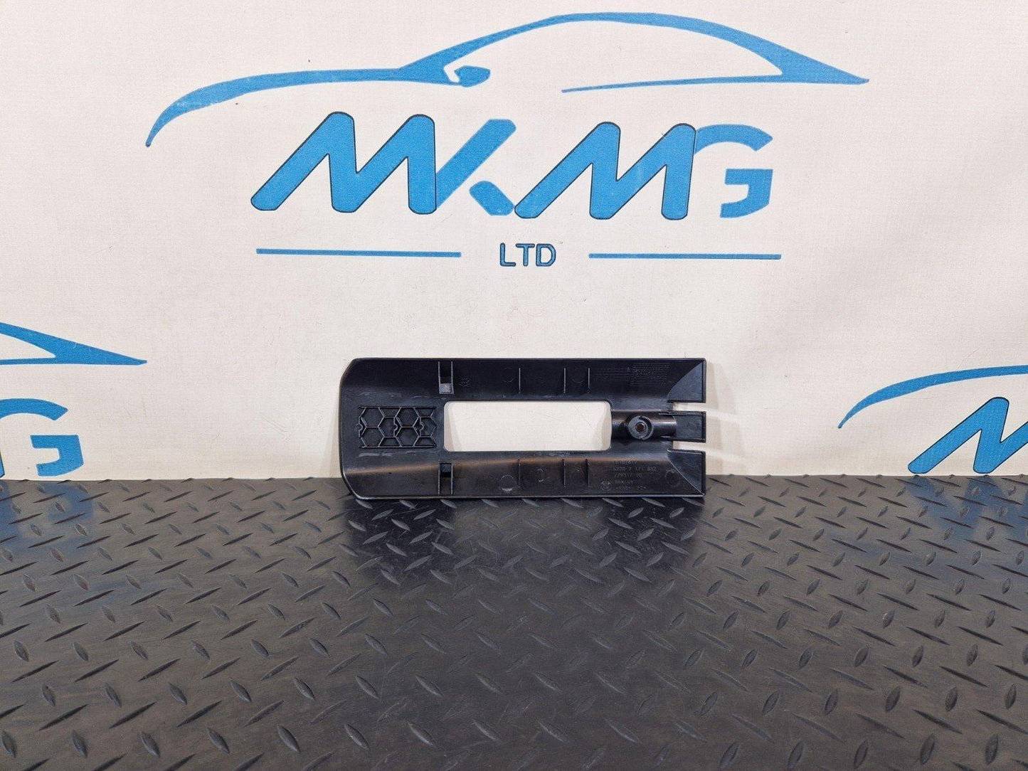 BMW X5 SERIES F15 F85 SEAT RAIL TRIM REAR 7171832