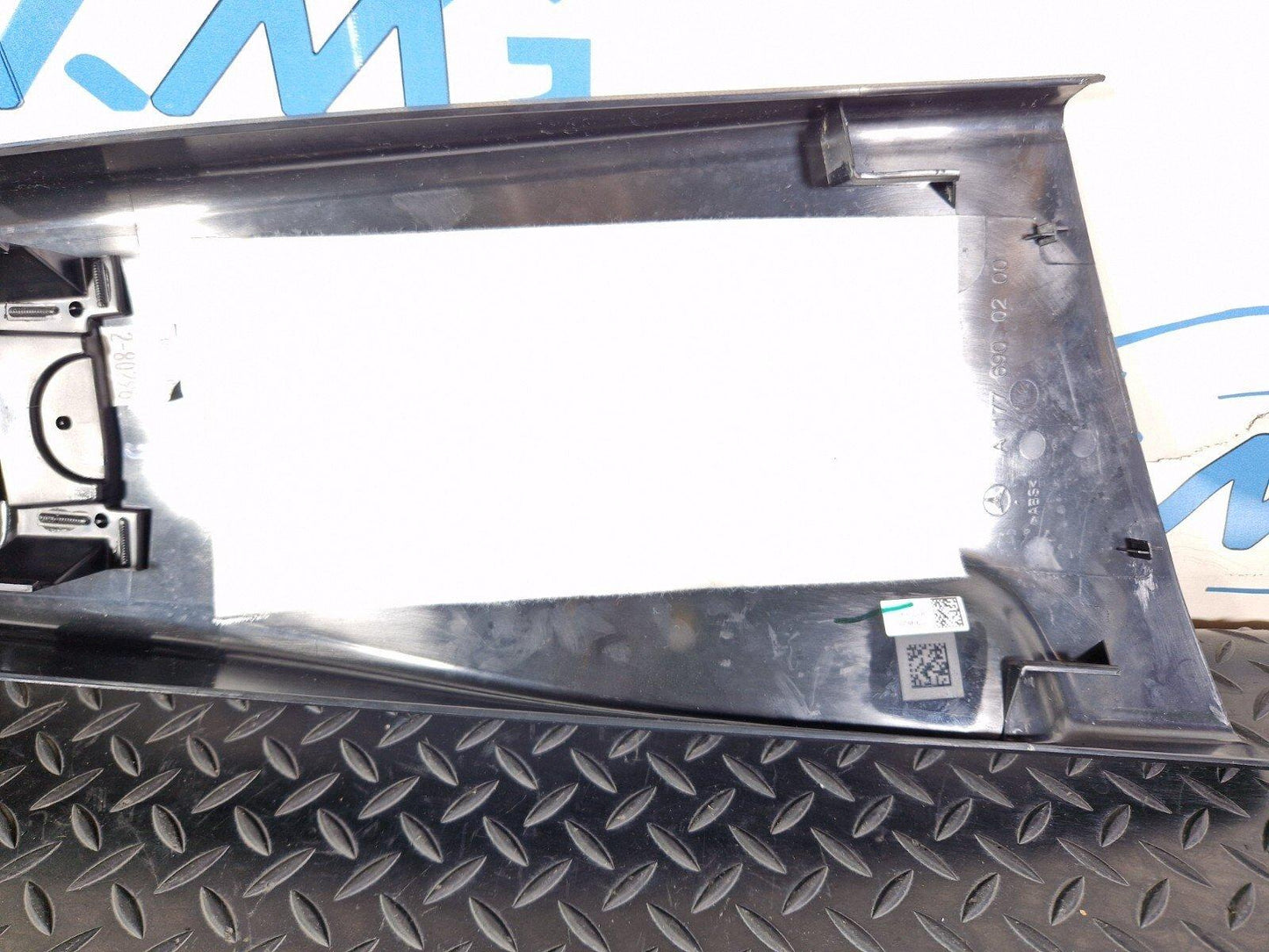 18-ON MERCEDES BENZ A CLASS W177 PASSENGER SIDE TOP B PILLAR TRIM A1776900200