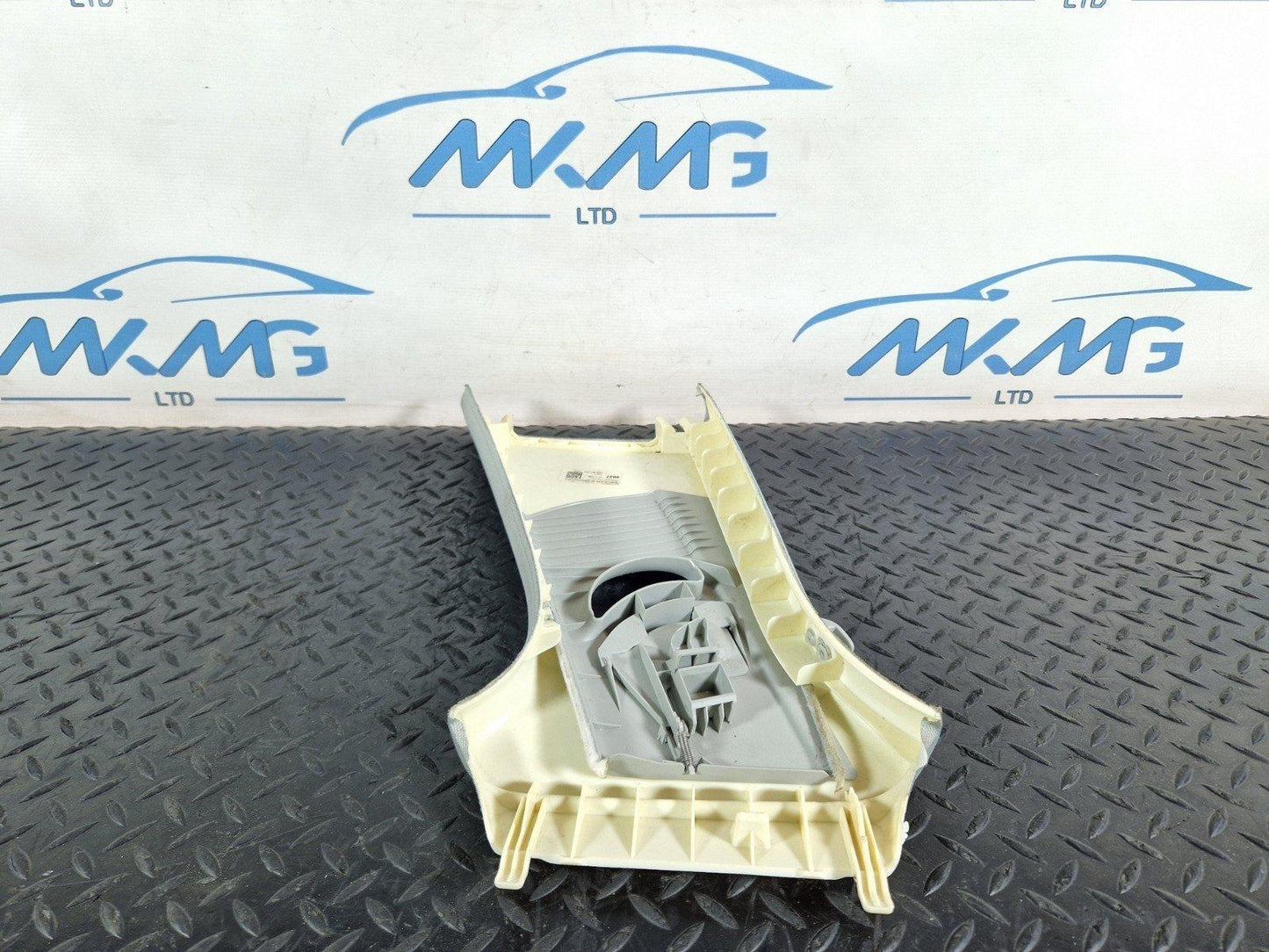 12-18 AUDI A6 C7 GENUINE RIGHT B PILLAR TRIM BELT PANEL 4G0867244