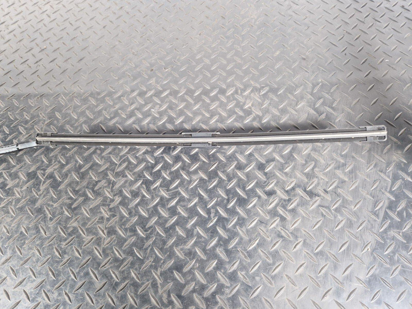 Mercedes W177 Windshield Windscreen Wiper Arm Screen Left N/S A1778201100