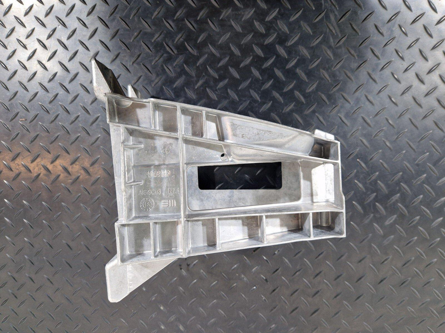 14-21 BMW 2 SERIES GRAN TOURER F45 F46 CENTRE CONSOLE BRACKET REAR 9274404