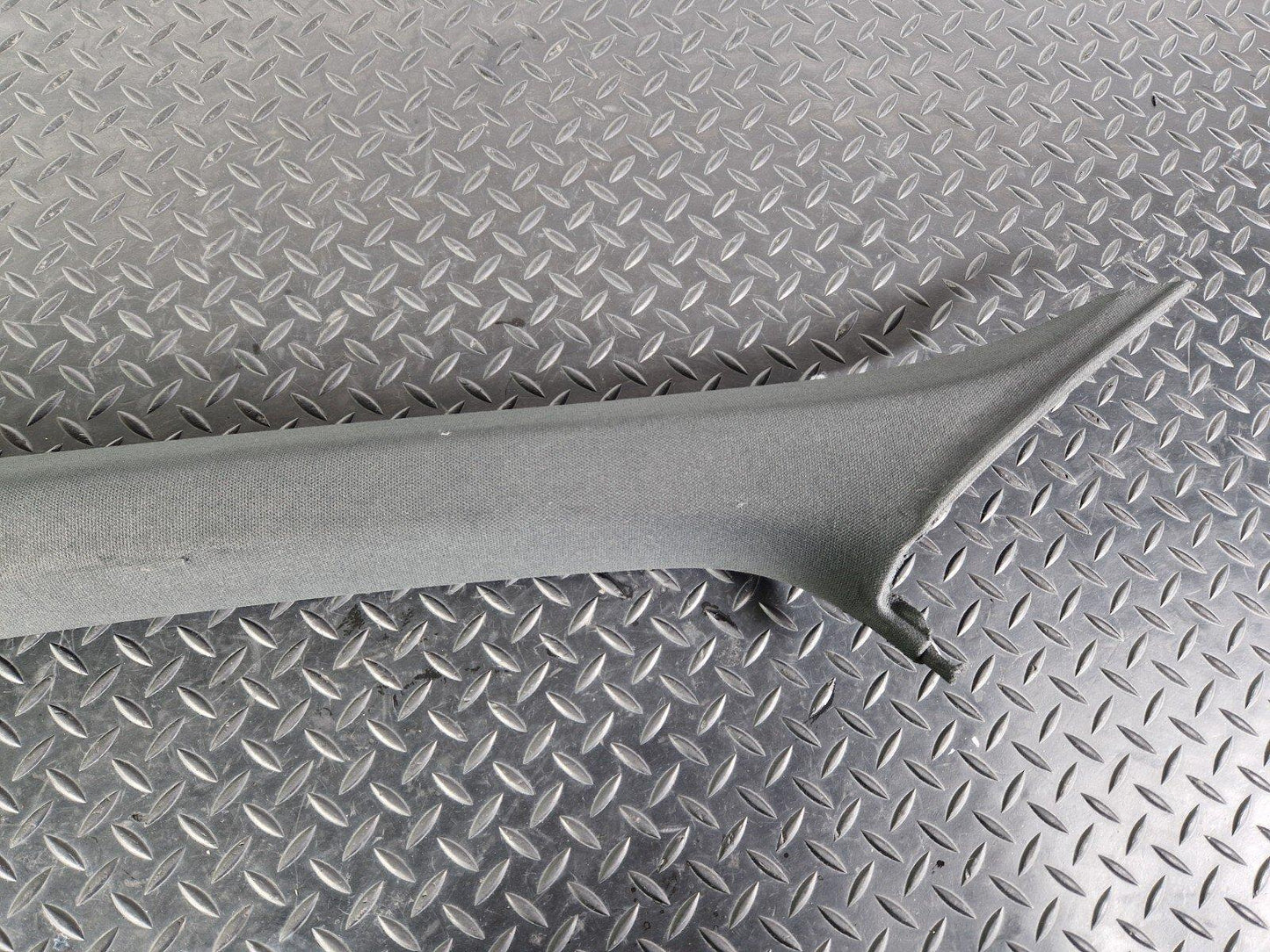 10-15 AUDI Q7 4L GENUINE OEM LEFT PASSENGER SIDE FRONT A PILLAR TRIM 4L0867233