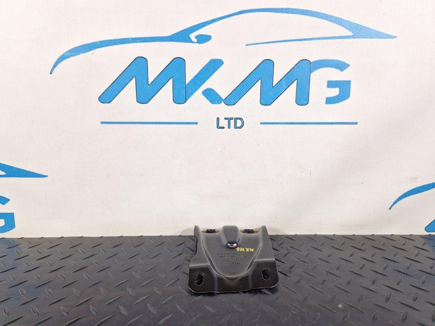 10-15 AUDI Q7 4L RIGHT O/S ROOF PANEL CONNECTING PLATE BRACKET MOUNT 4L0810498D