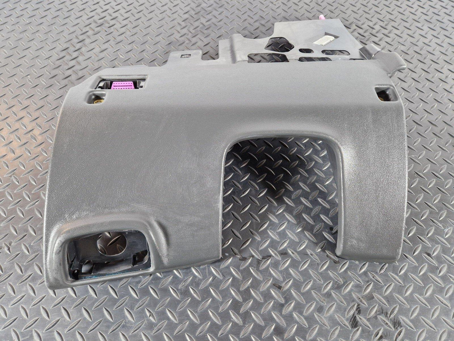 12-18 AUDI A6 C7 DASHBOARD LOWER TRIM COVER FRONT RIGHT DRIVER SIDE 4G2863076