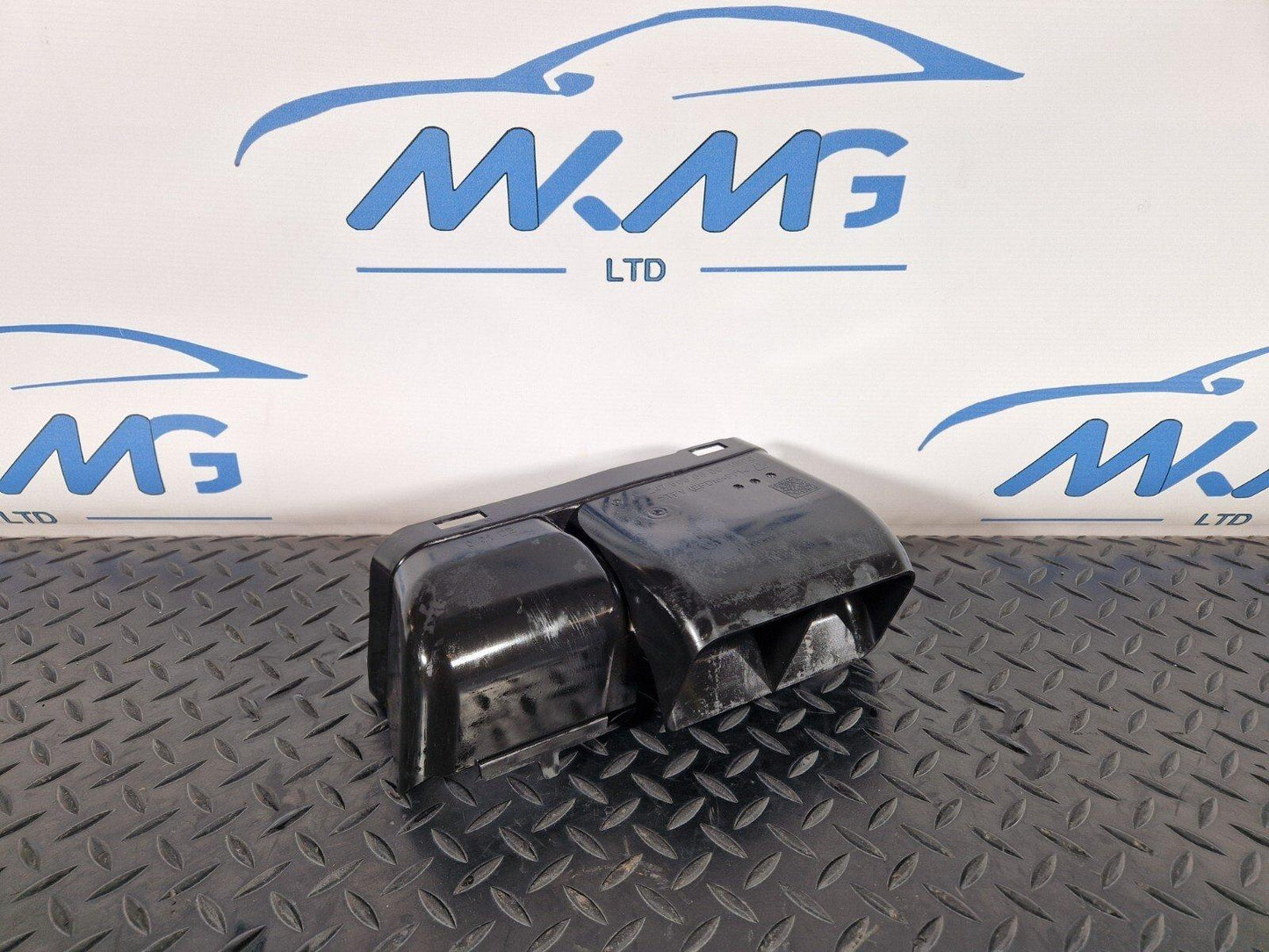 19-ON MERCEDES BENZ B CLASS W247 GENUINE DIESEL AIR INTAKE INLET DUCT A247505080