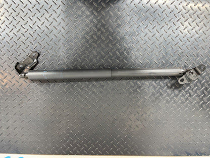 BMW X1 F48 TAILGATE BOOT GAS LIFTING STRUT LEFT PASSENGER SIDE 2017 7481803