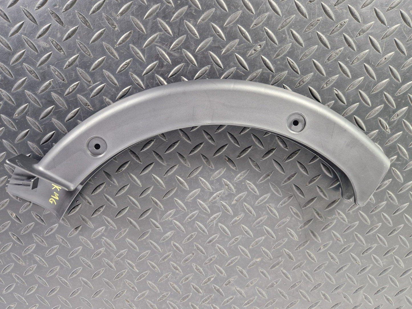 16-19 AUDI A4 B9 GENUINE OEM BOOT LID RIGHT SIDE HINGE TRIM COVER 8W5971822