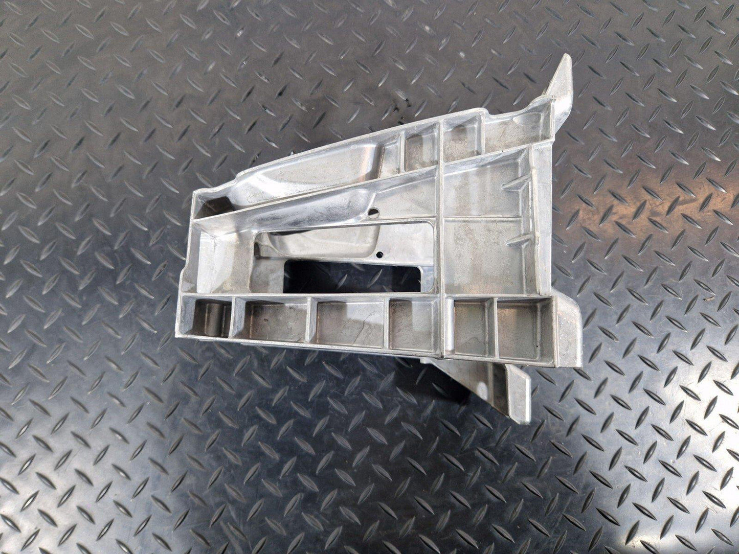 14-21 BMW 2 SERIES GRAN TOURER F45 F46 CENTRE CONSOLE BRACKET REAR 9274404