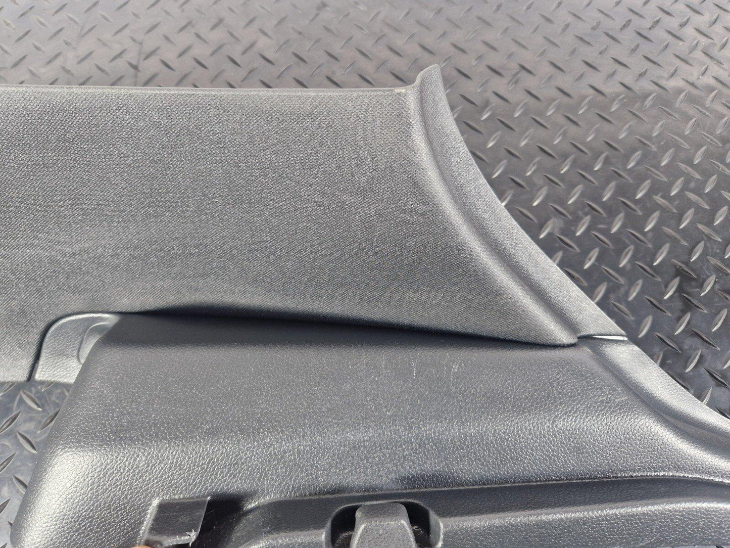 12-18 MERCEDES BENZ W176 DRIVER OFF SIDE INTERIOR REAR C PILLAR TRIM A1766902200