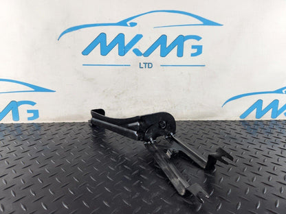 19-ON MERCEDES BENZ B CLASS W247 ABS PUMP MOUNT BRACKET SUPPORT A1774303400
