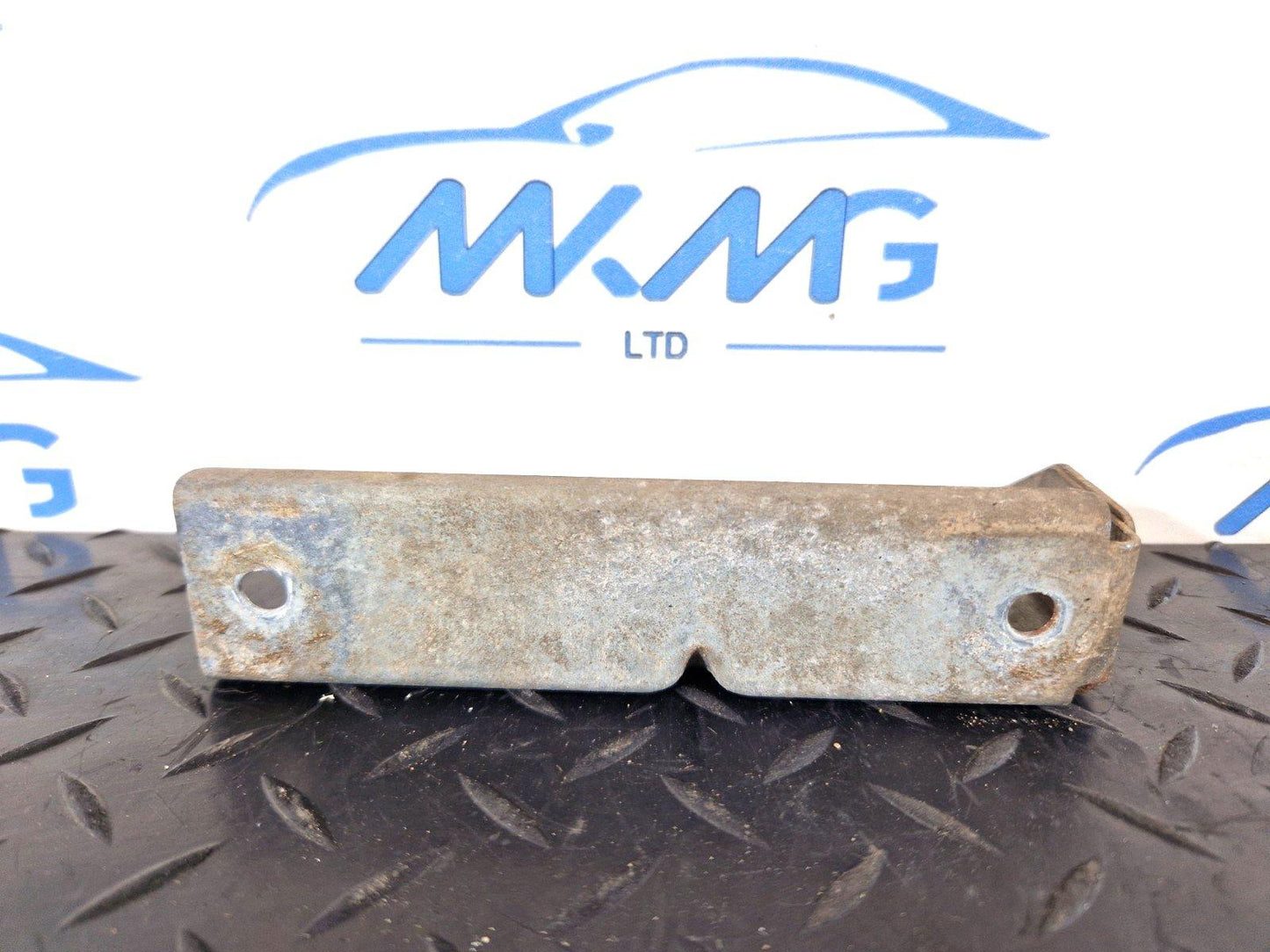 14-23 MERCEDES VITO W447 1.6 DIESEL GENUINE COOLANT SUPPORT BRACKET A4478600014