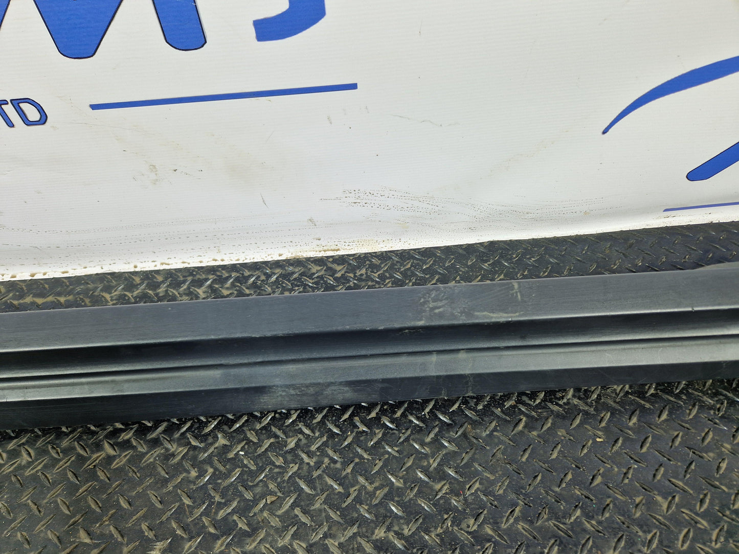 Land Rover Range Rover Evoque L538 DRIVER RIGHT SIDE SKIRT BJ3M10154RH