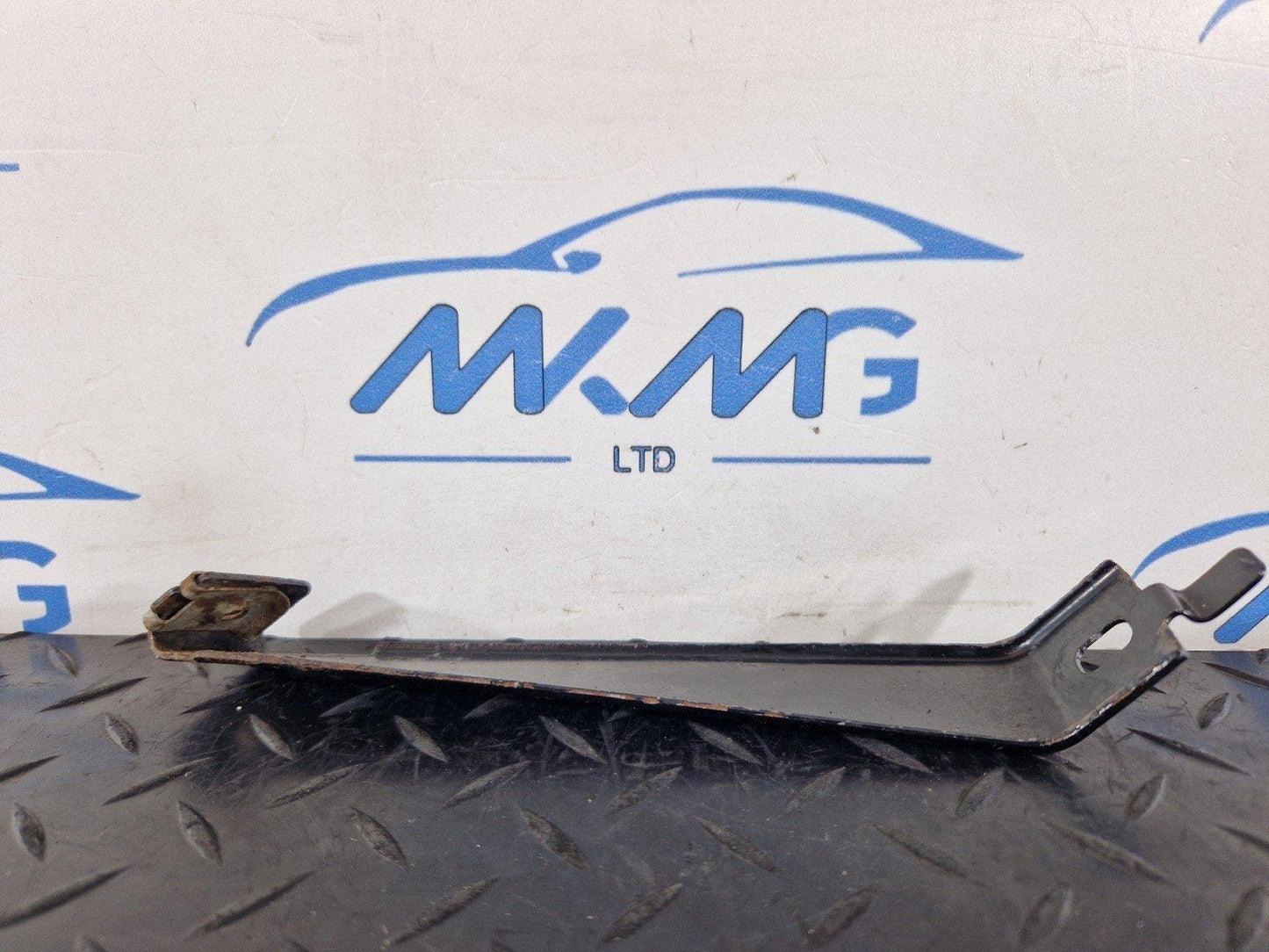 11-19 MERCEDES BENZ ML W166 GENUINE FRONT RIGHT PANEL STRUT A1666260200
