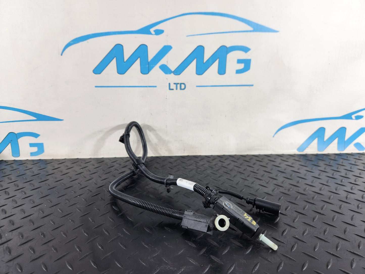 Audi A4 B9 Genuine AdBlue Transfer Line 8W0131960