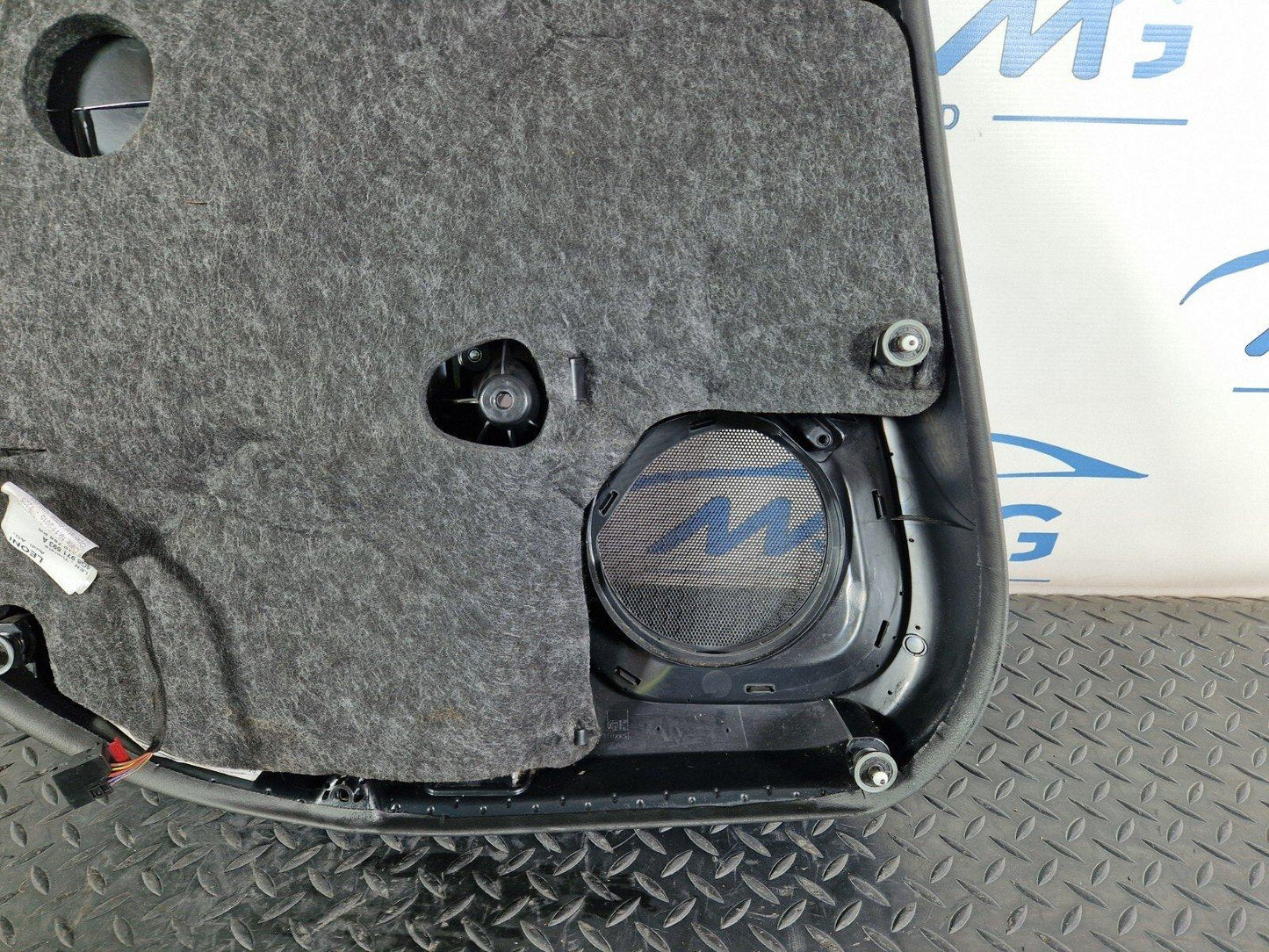15-18 AUDI A7 4G GENUINE REAR RIGHT DOOR CARD PANEL COVER 4G8867306
