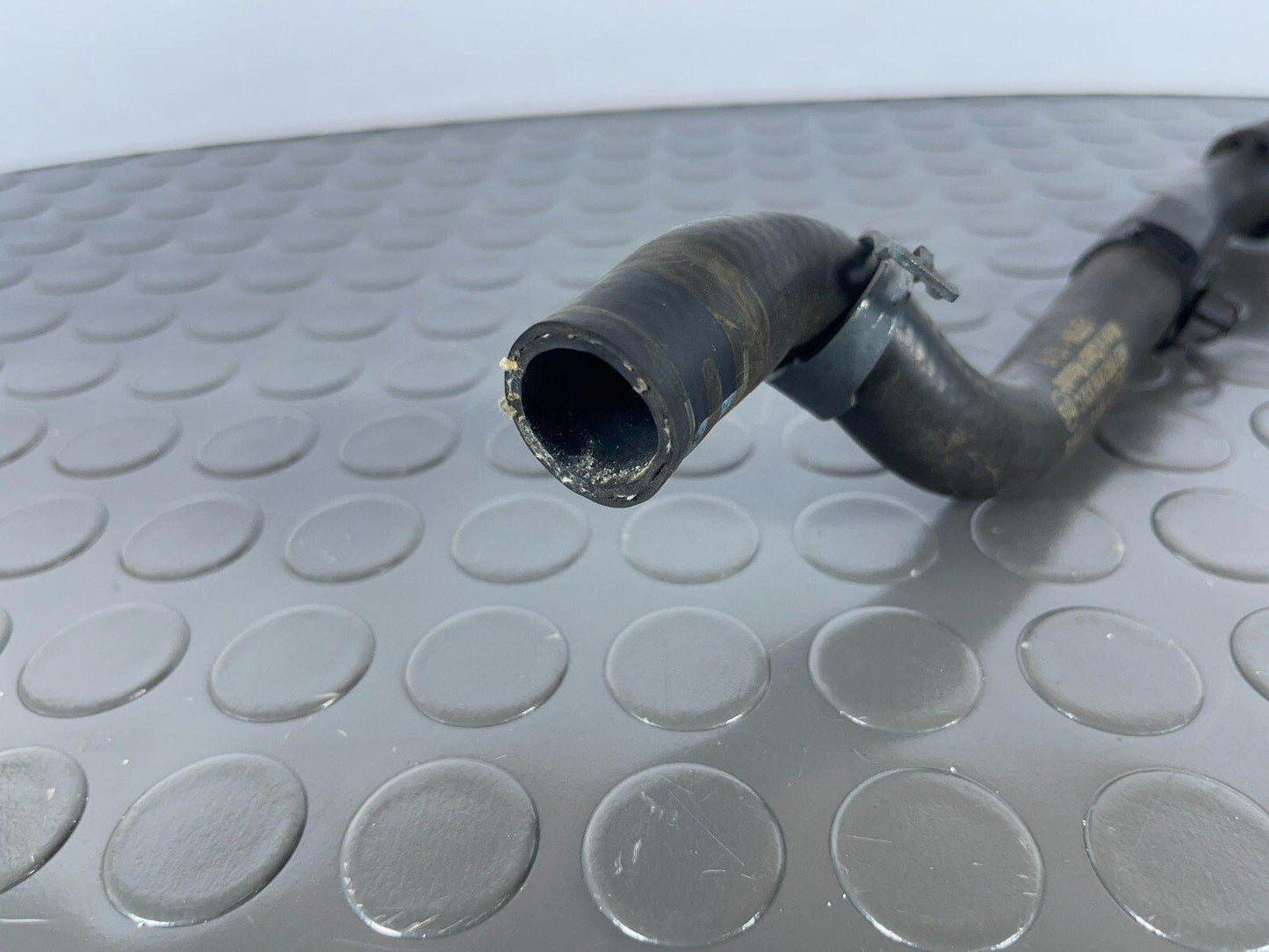 16-19 AUDI A4 B9 GENUINE WATER COOLANT PIPE HOSE 8W2819372C