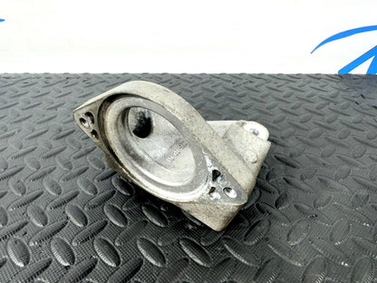 12-18 MERCEDES A-CLASS W176 1.5 GENUINE RIGHT SIDE DRIVESHAFT MOUNT A6072050201