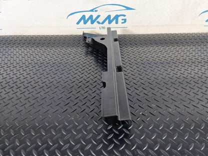MERCEDES BENZ GLA X156 BOOT TRUNK RIGHT QUATER PANEL TRIM BRACKET A1568901200